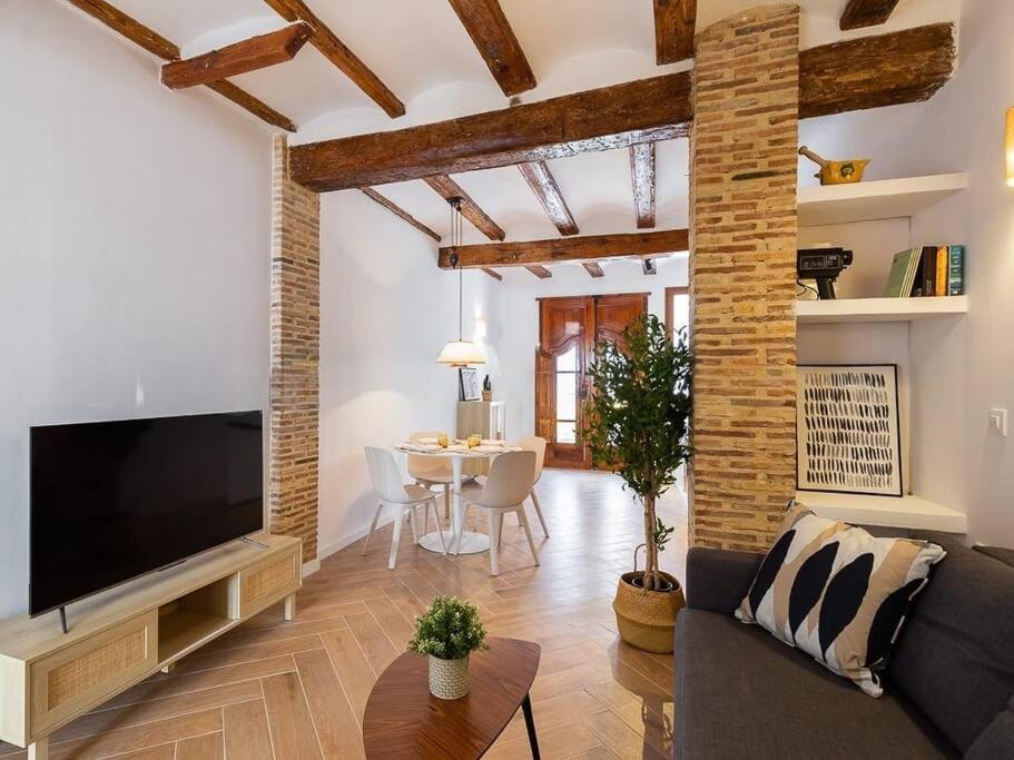 Beautiful Restored House With Terrace Apartamento Valencia