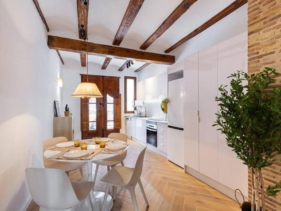 Apartamento Beautiful Restored House With Terrace Valencia