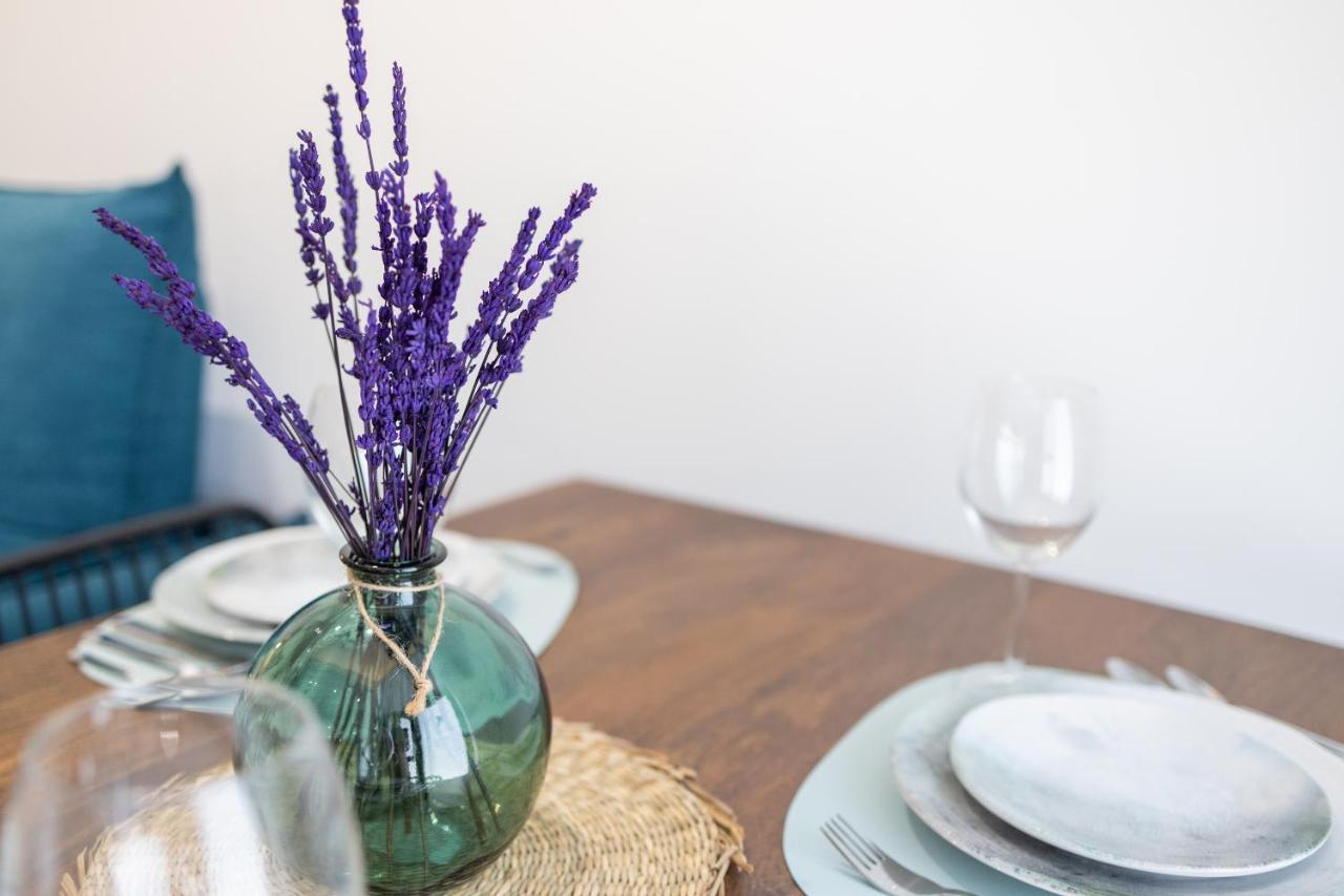 Florit Flats - The Apartamento
