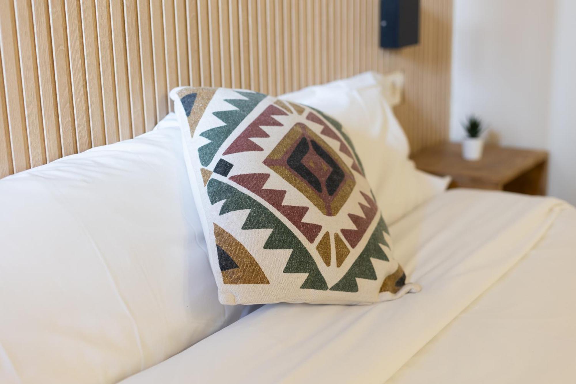 Bird House Bed and breakfast 3*