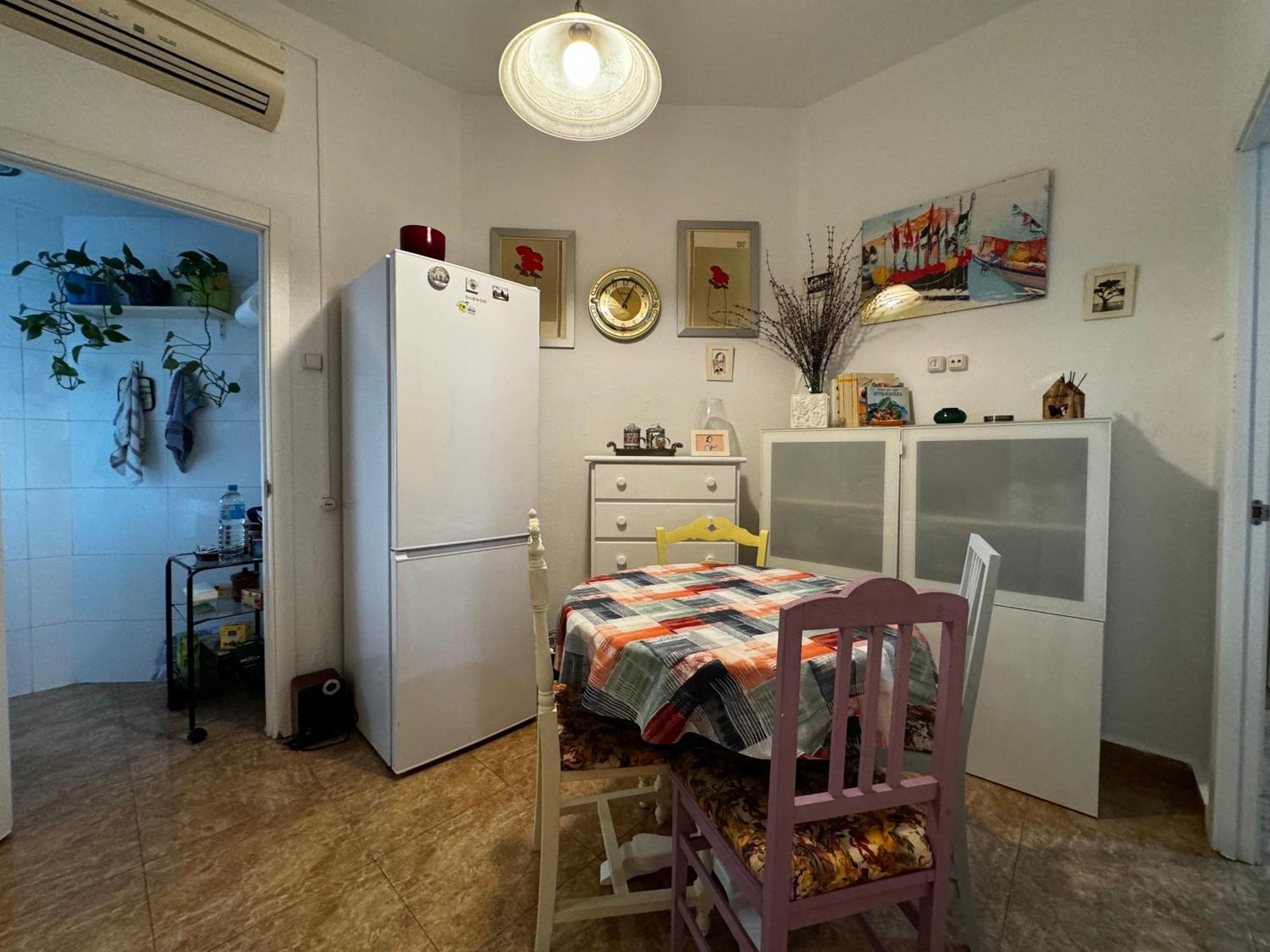 Apartment Russafa Codrut *