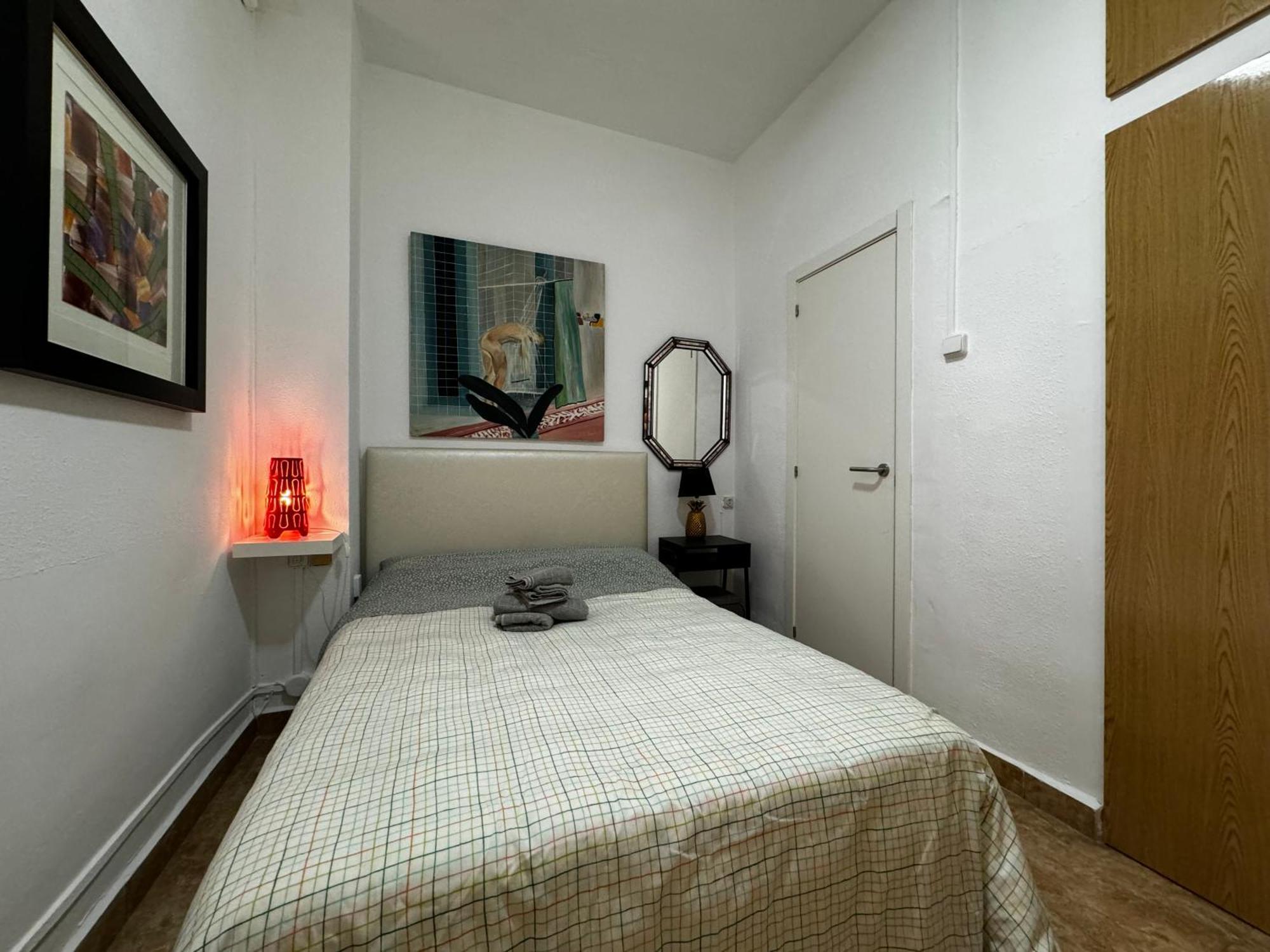 Apartment Russafa Codrut *