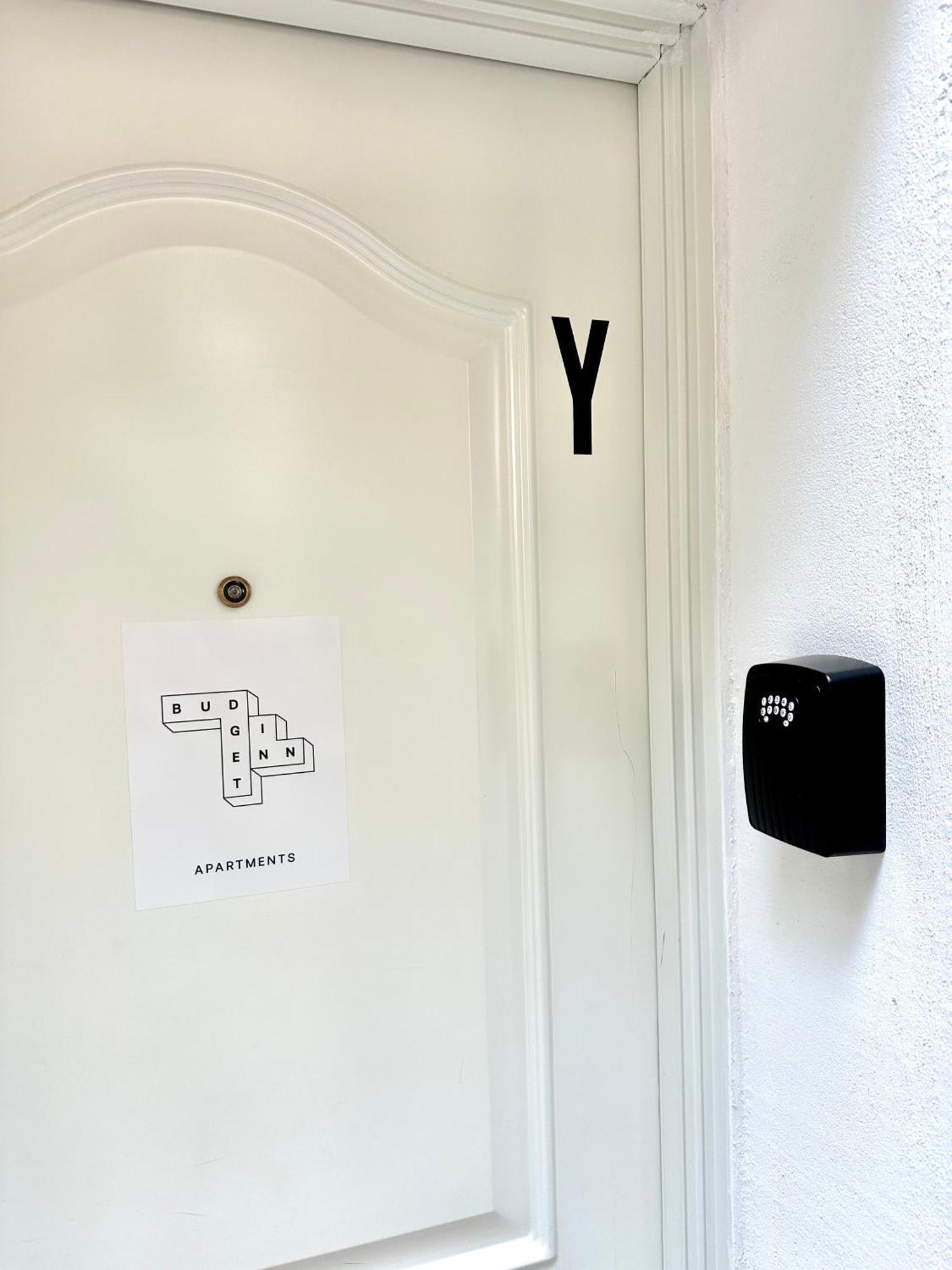 Apartment Budget *