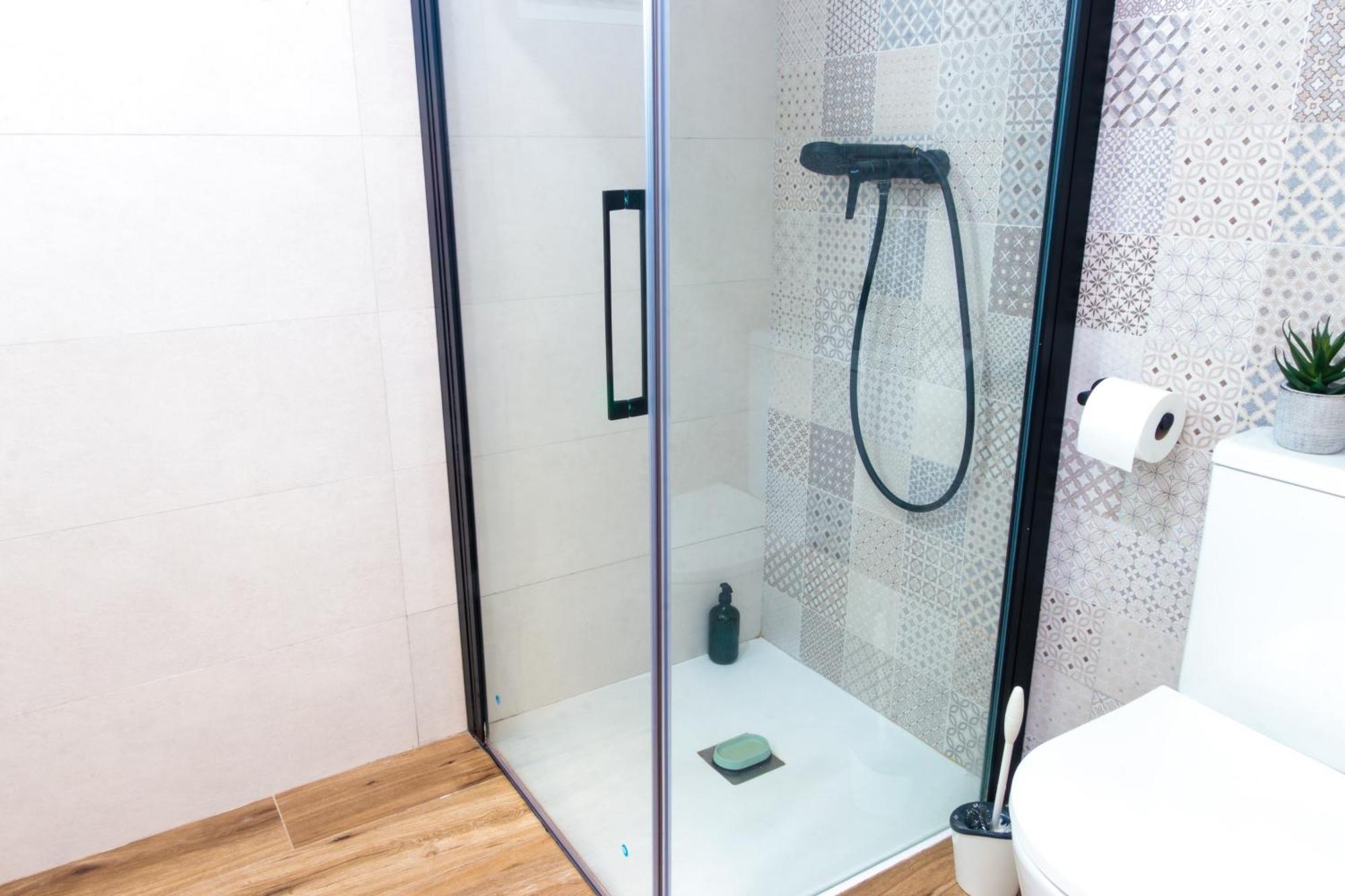Apartamento Precioso Atico En Valencia. *