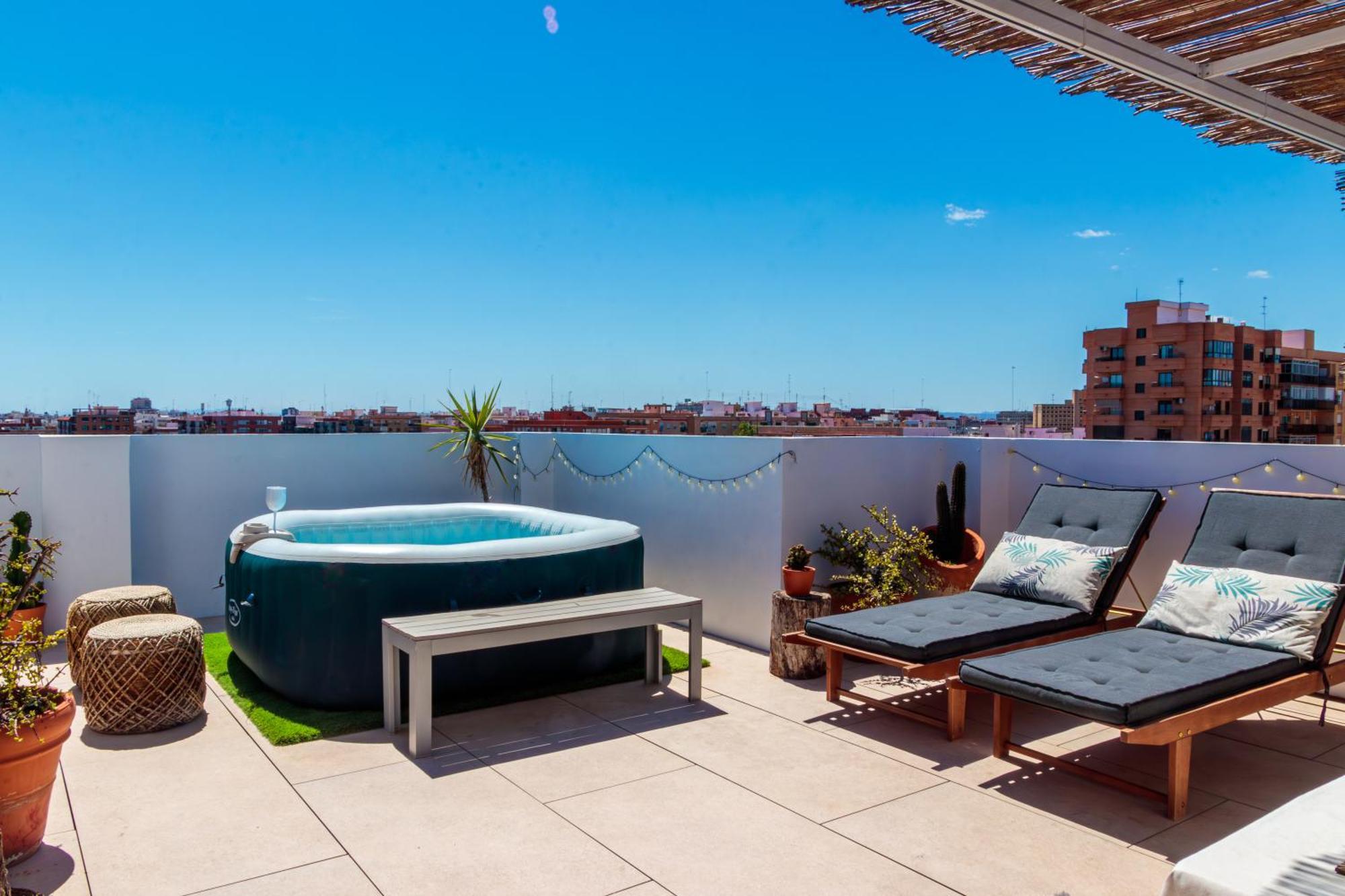Apartamento Precioso Atico En Valencia. Valencia