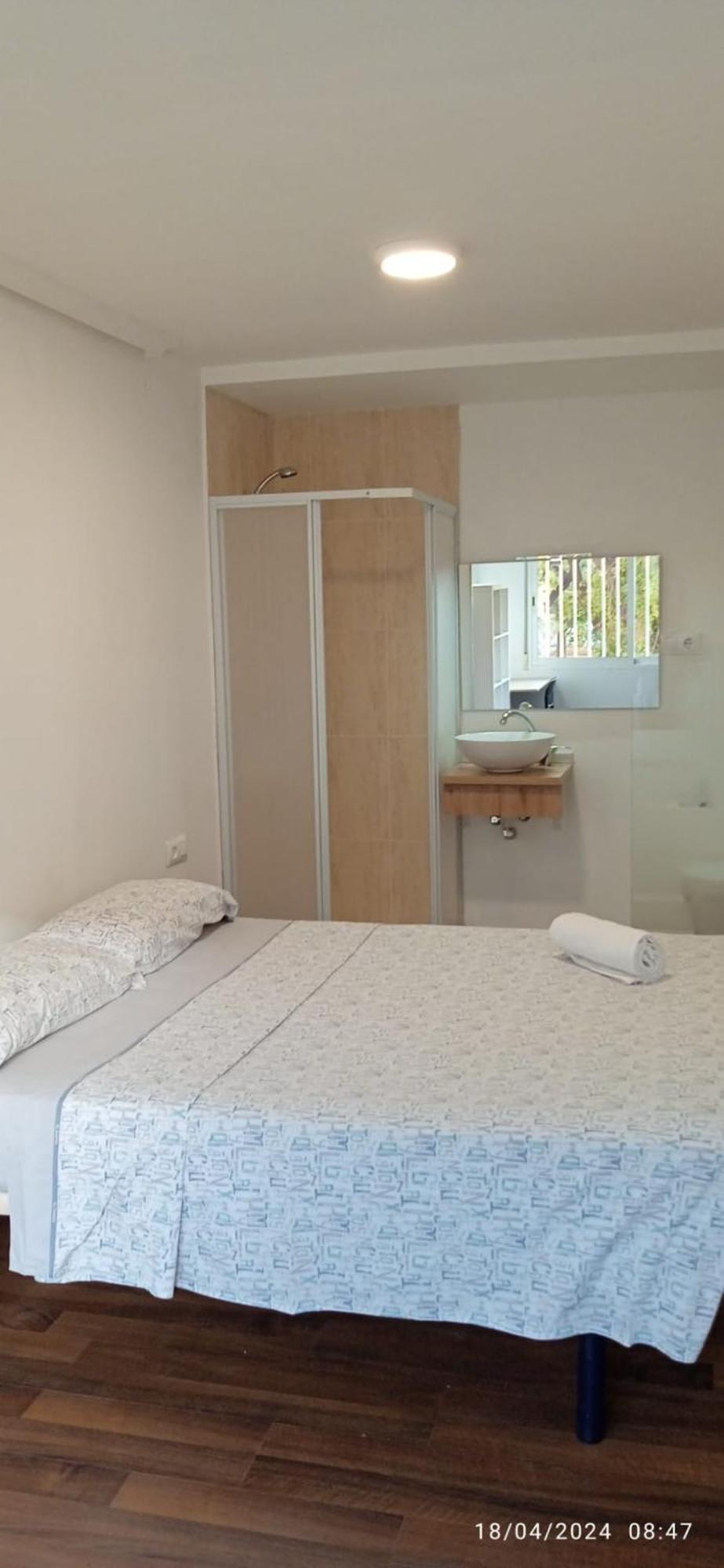 Y Suite. Upv, Uv Y Playa Valencia