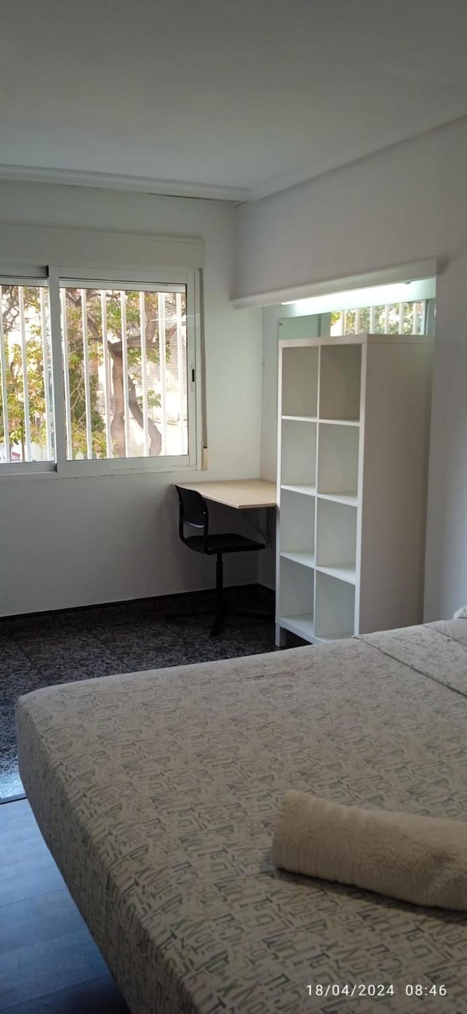 Y Suite. Upv, Uv Y Playa Guest house