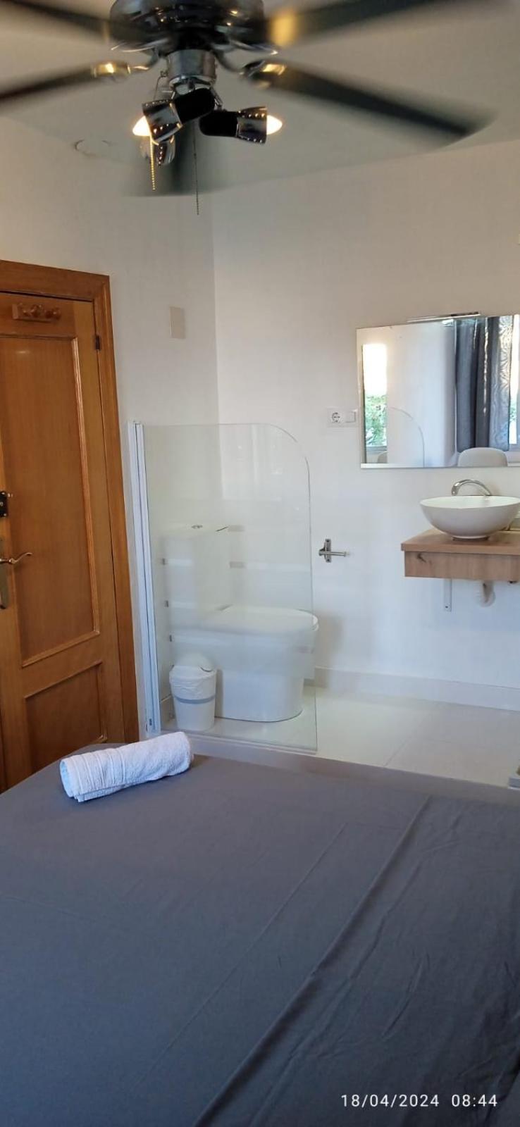Guest house Y Suite. Upv, Uv Y Playa Valencia