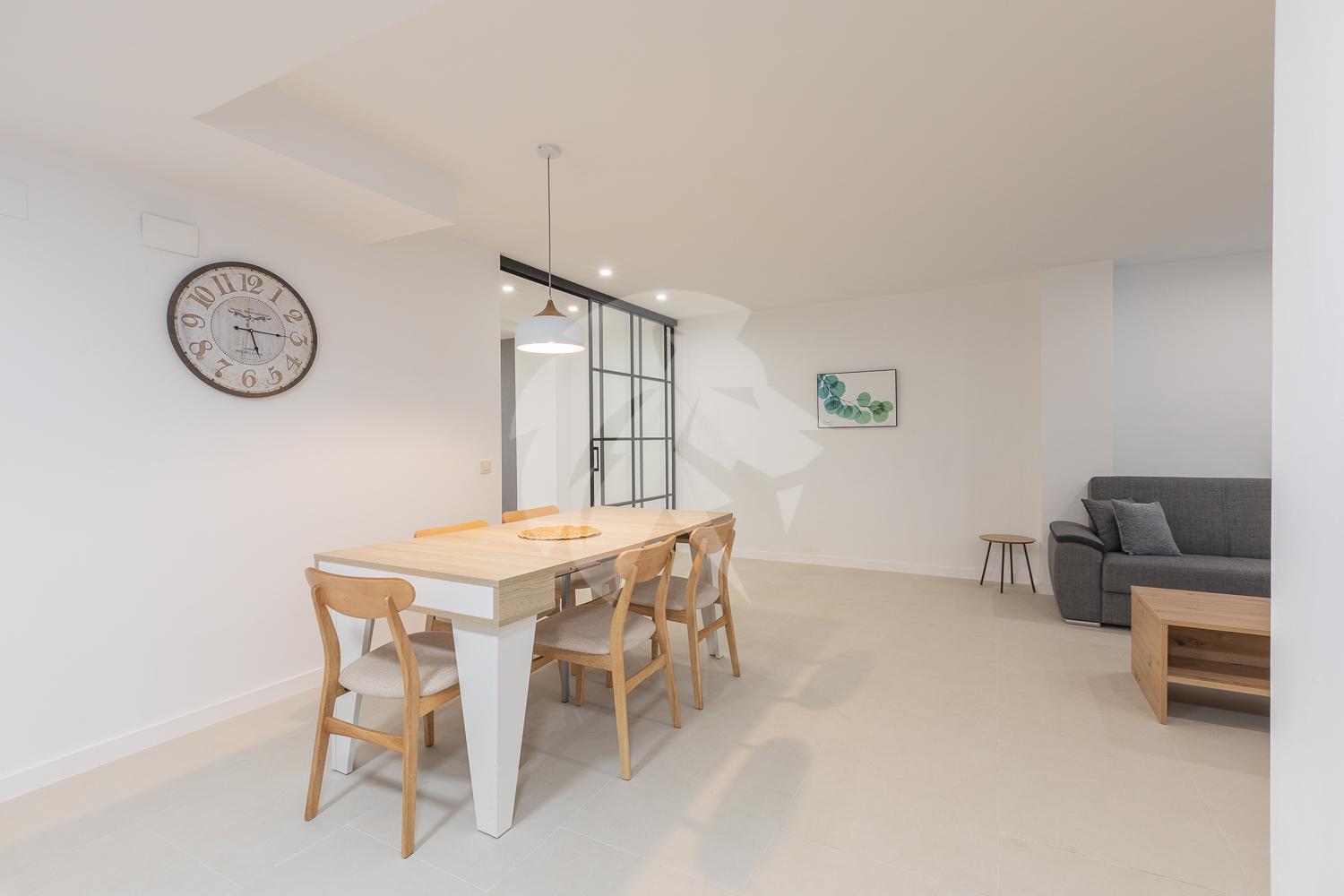Amplio Cerca Centro Historico Y Turia 5pax 2 Bath Apartamento