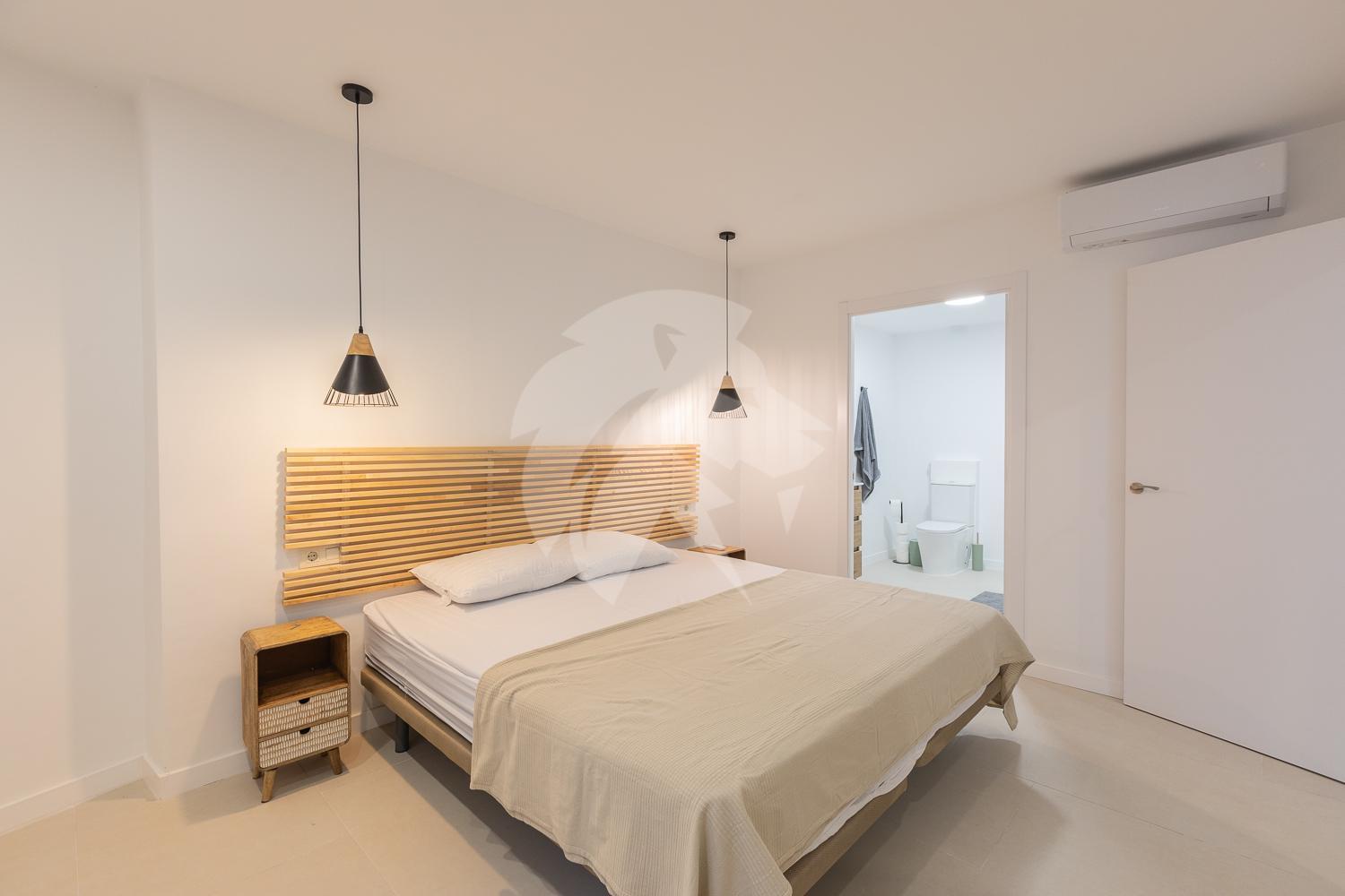 Amplio Cerca Centro Historico Y Turia 5pax 2 Bath Apartamento