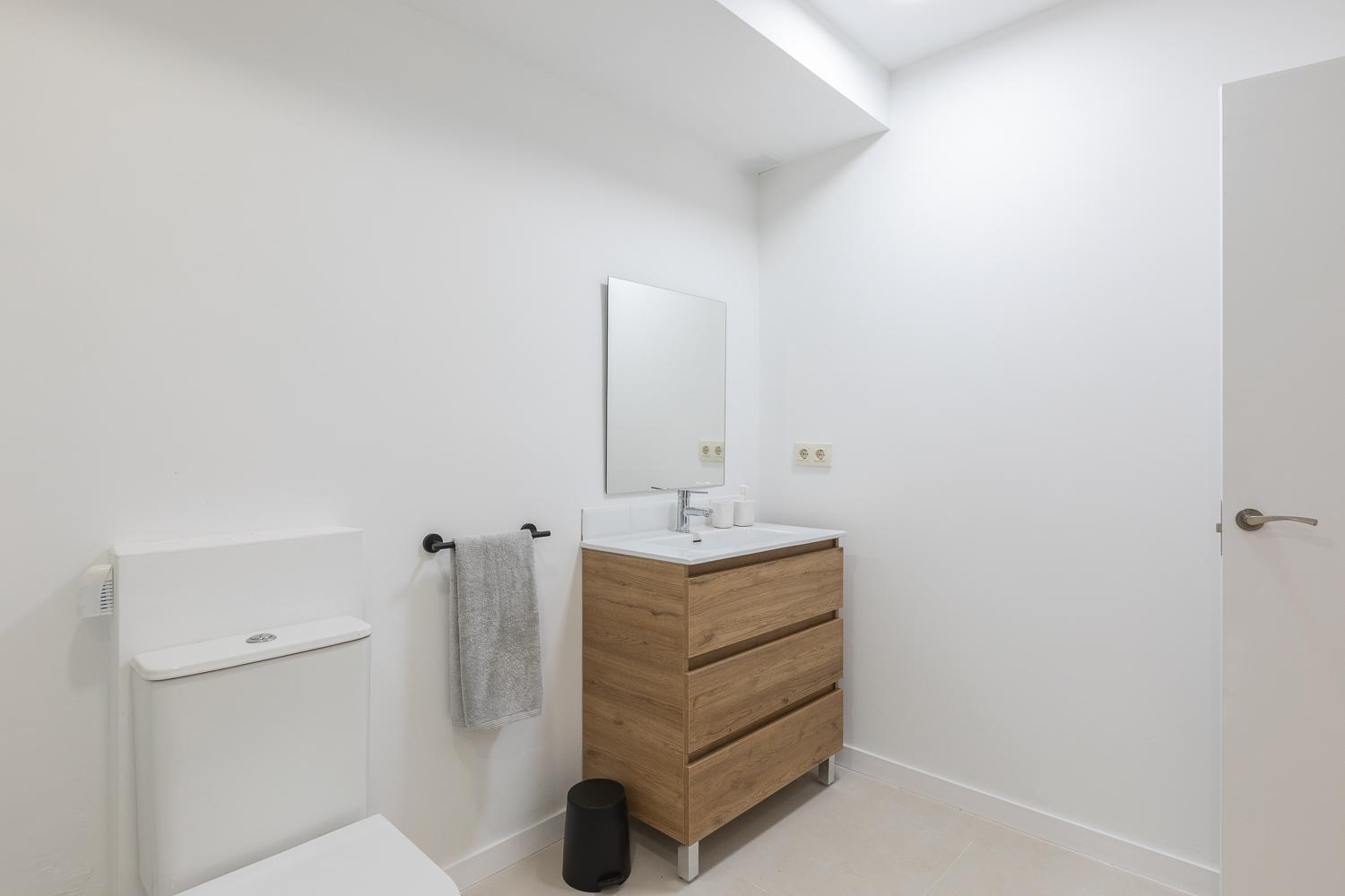 Amplio Cerca Centro Historico Y Turia 5pax 2 Bath Apartamento
