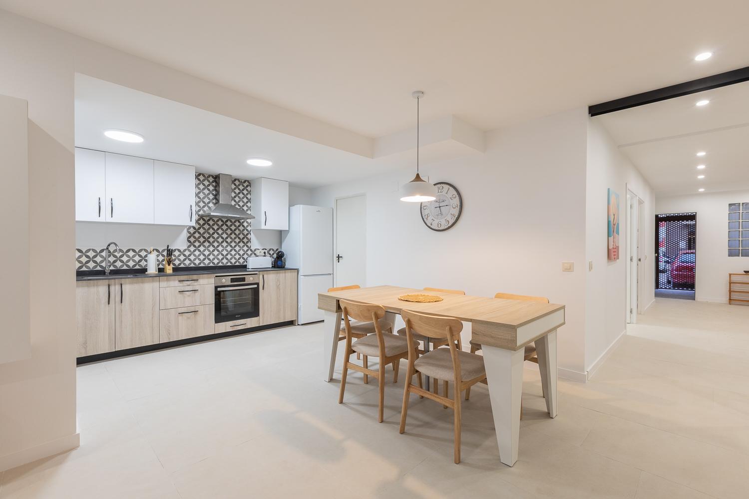 Amplio Cerca Centro Historico Y Turia 5pax 2 Bath Apartamento Valencia