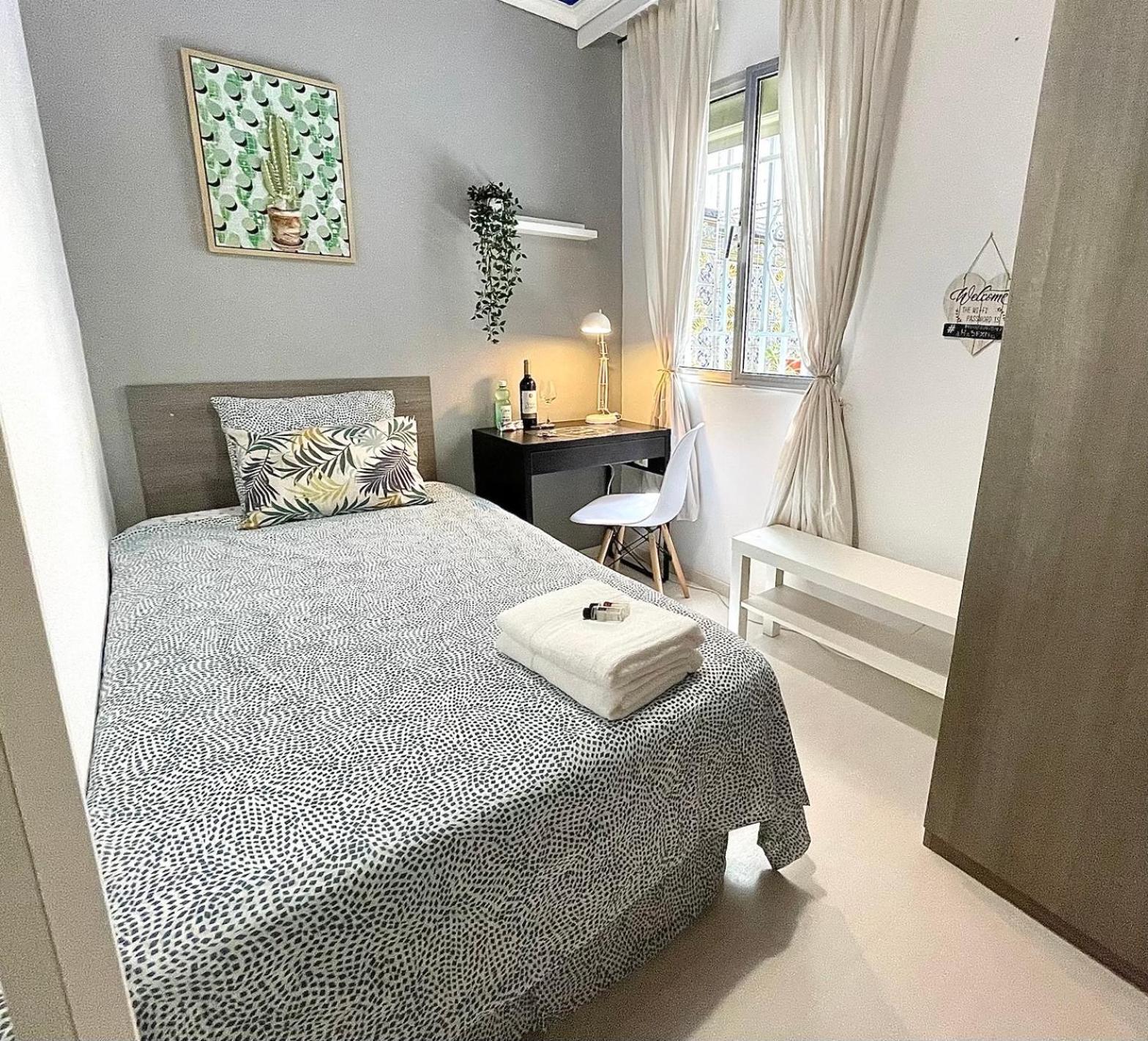 Habitación en casa particular Central Private Bedroom - Comfy&quiet - Near City Of Arts And Sciences