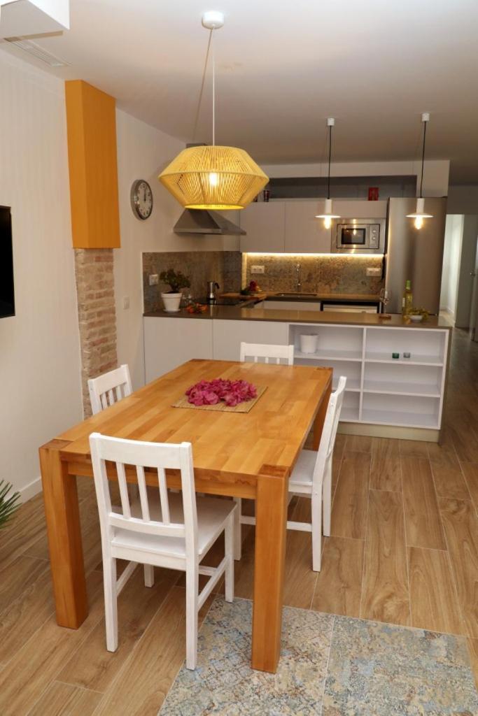 Apartment Living With Style In The Cabanyal *