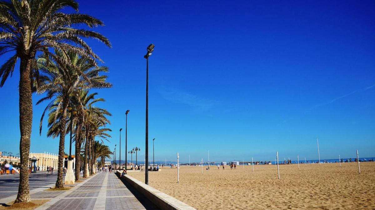Living With Style In The Cabanyal * Valencia