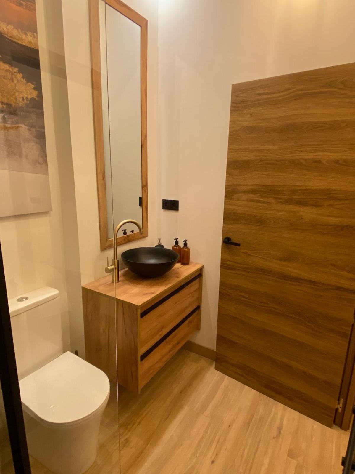 Acogedor Bajo En Apartamento