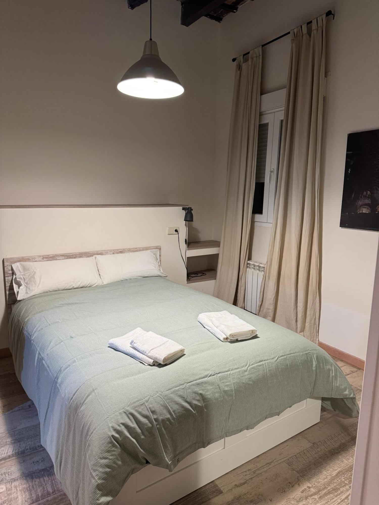 Miguelete Tower & 4th Floor & Center And No Elevator Apartment *