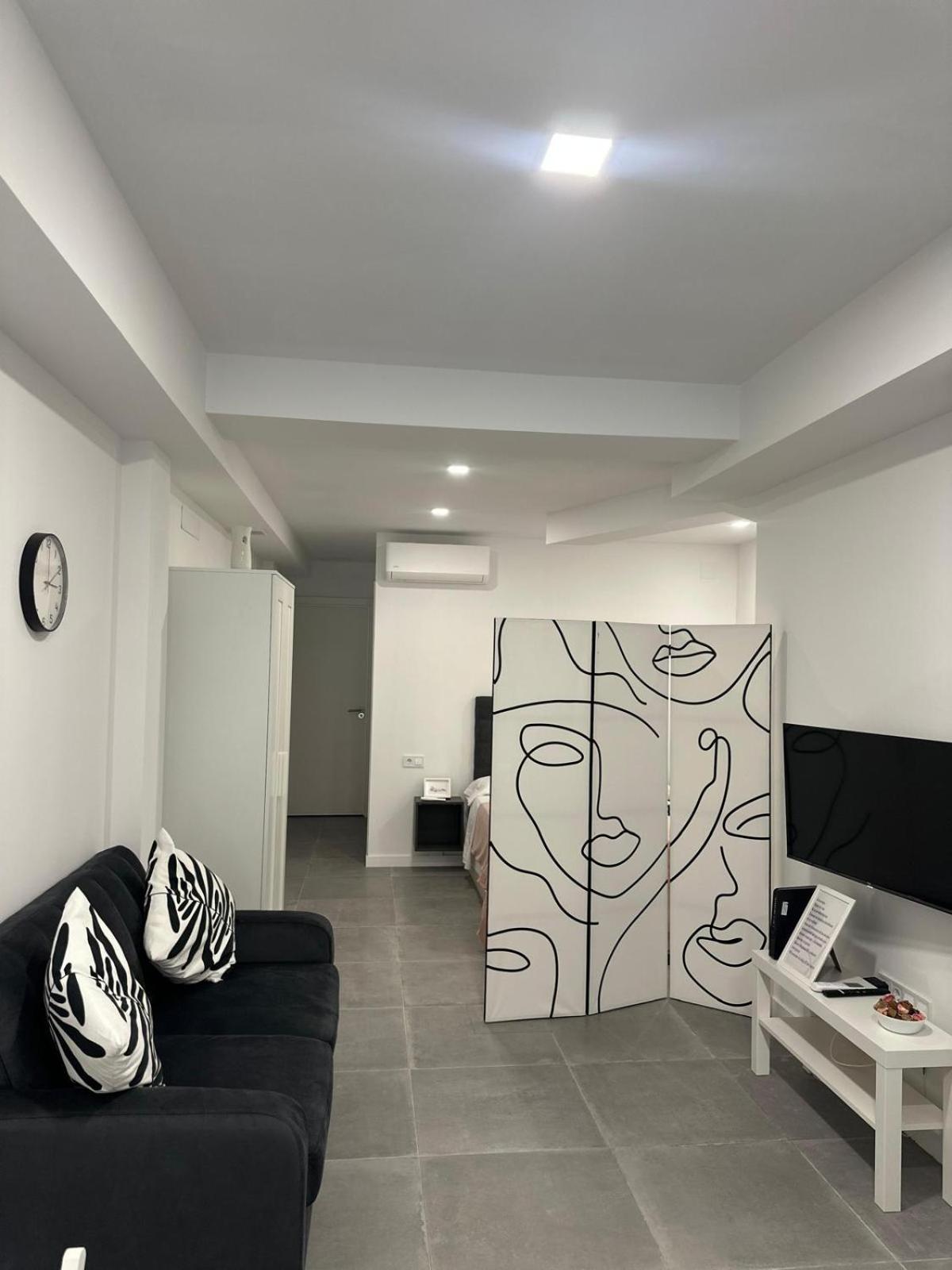 Alojamiento,hospedaje Centrico En * Valencia