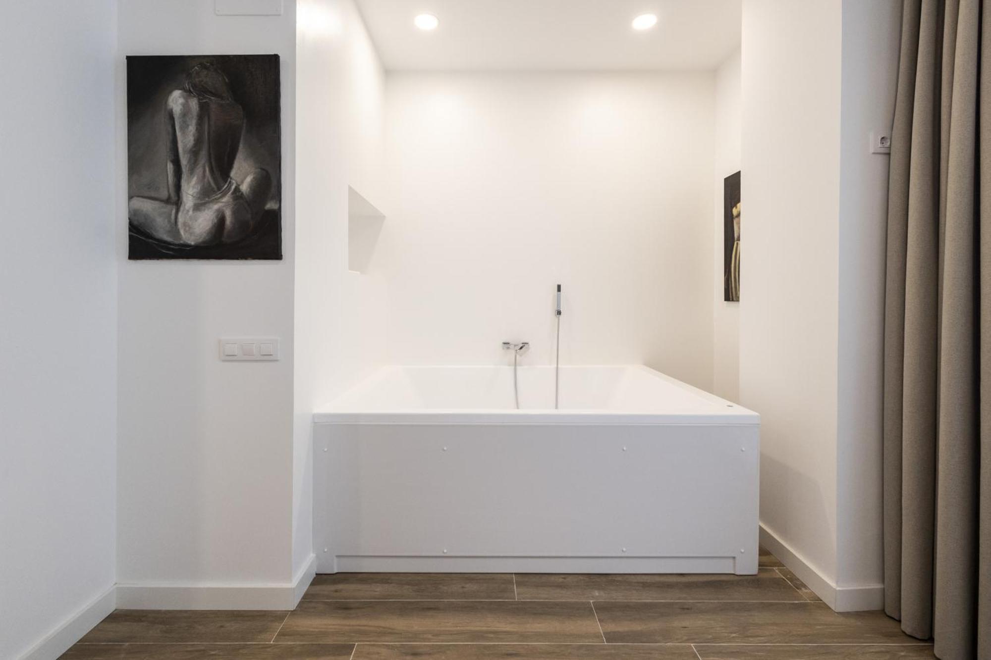 La Casa De La Pintora By Concept Flats