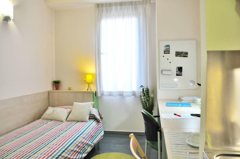 Residencia Universitaria Resa Damia Bonet Apartment *