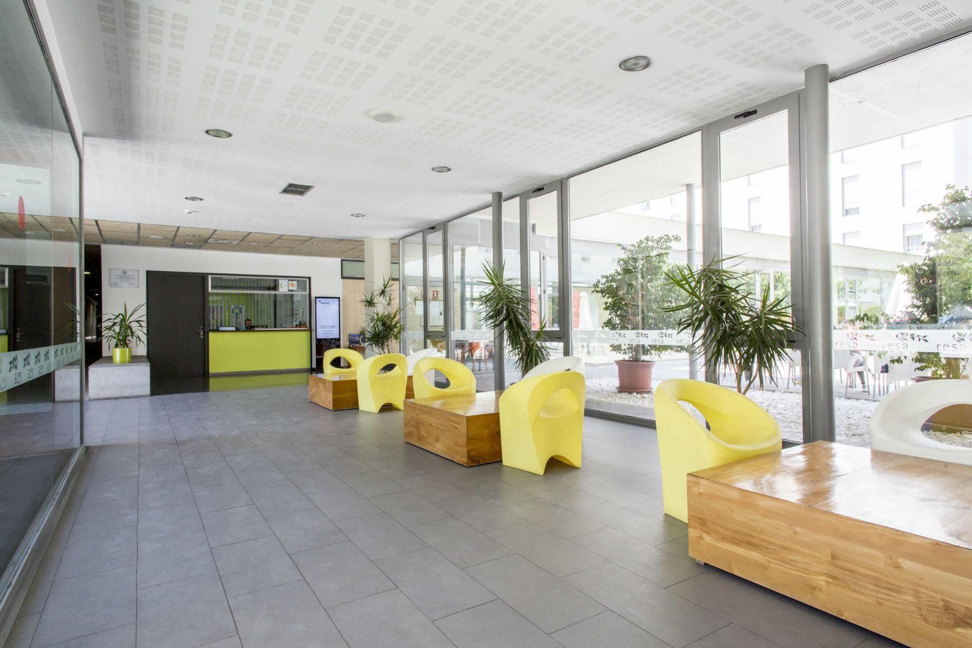 Residencia Universitaria Resa Damia Bonet * Valencia