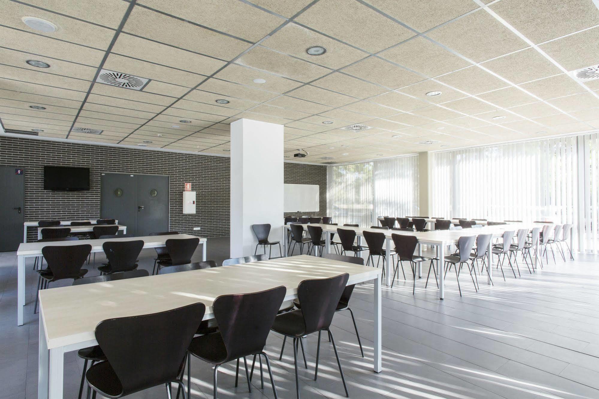 Residencia Universitaria Resa Damia Bonet Apartment Valencia