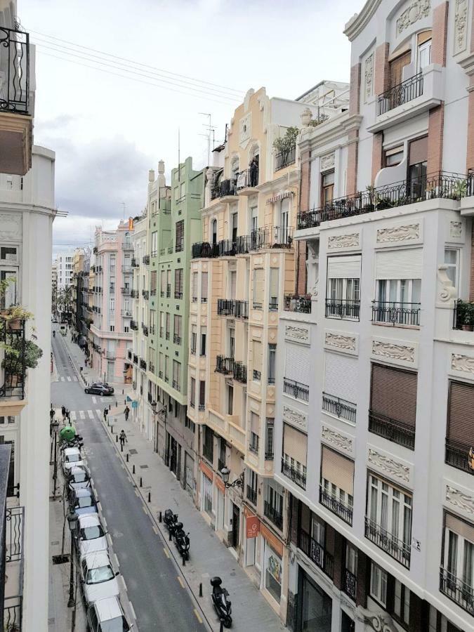 Apartamento Pintor Salvador Abril 24 Valencia