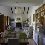El Pino B & B, Chera