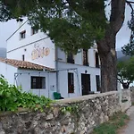 El Pino B & B, Chera