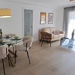 Piso Nuevo Y Luminoso En Valencia