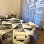 Alojamiento Puerto Valencia De Dos Dormitorios, Cocina Y Bano