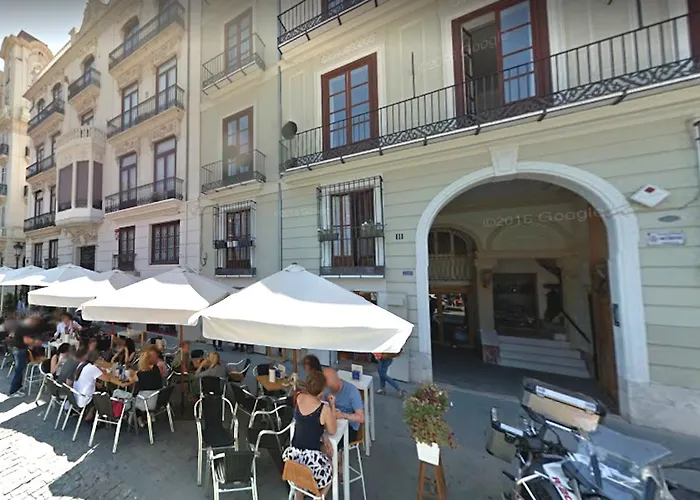 El Magnanimo Rooms & Breakfast