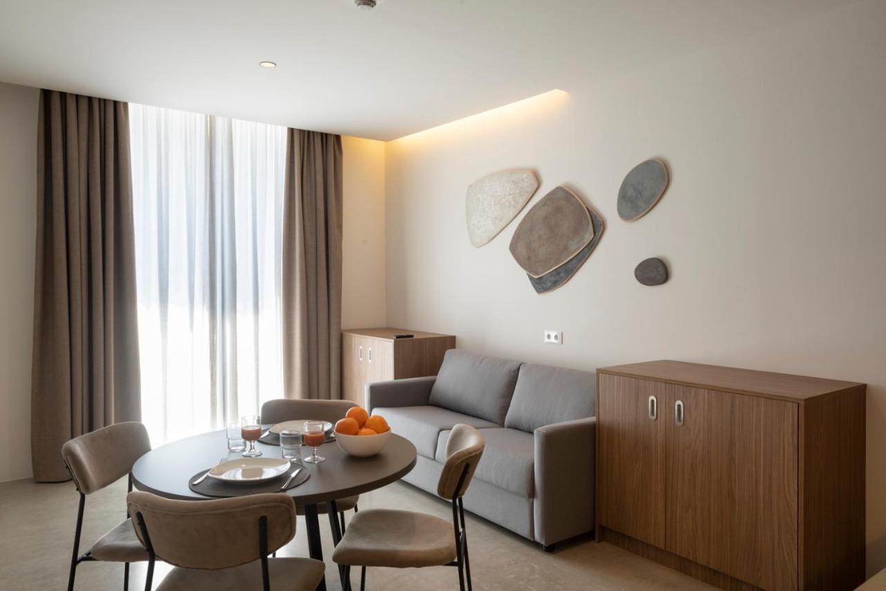 Dau Apartment