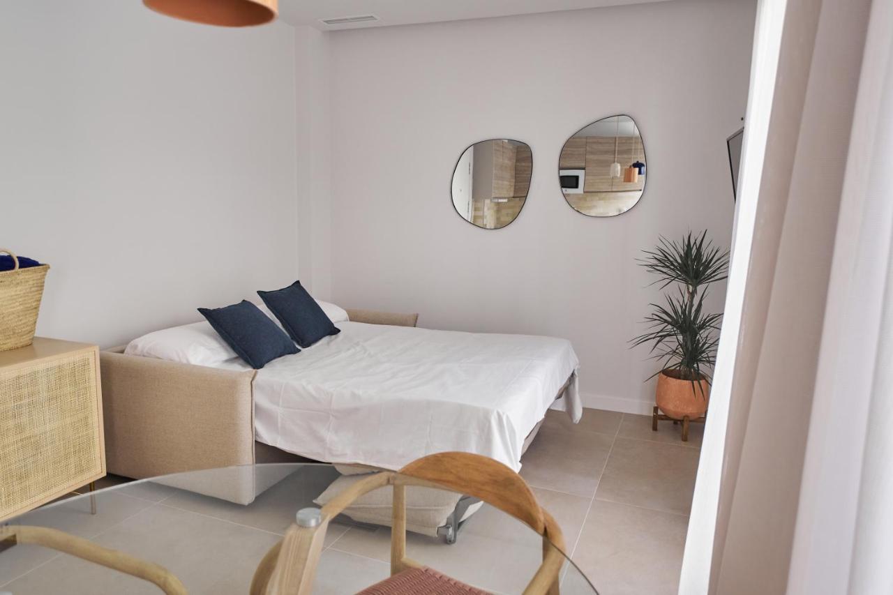 Slow Apartment