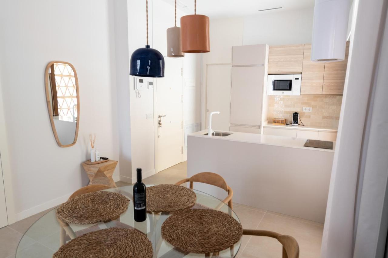Slow Apartment *