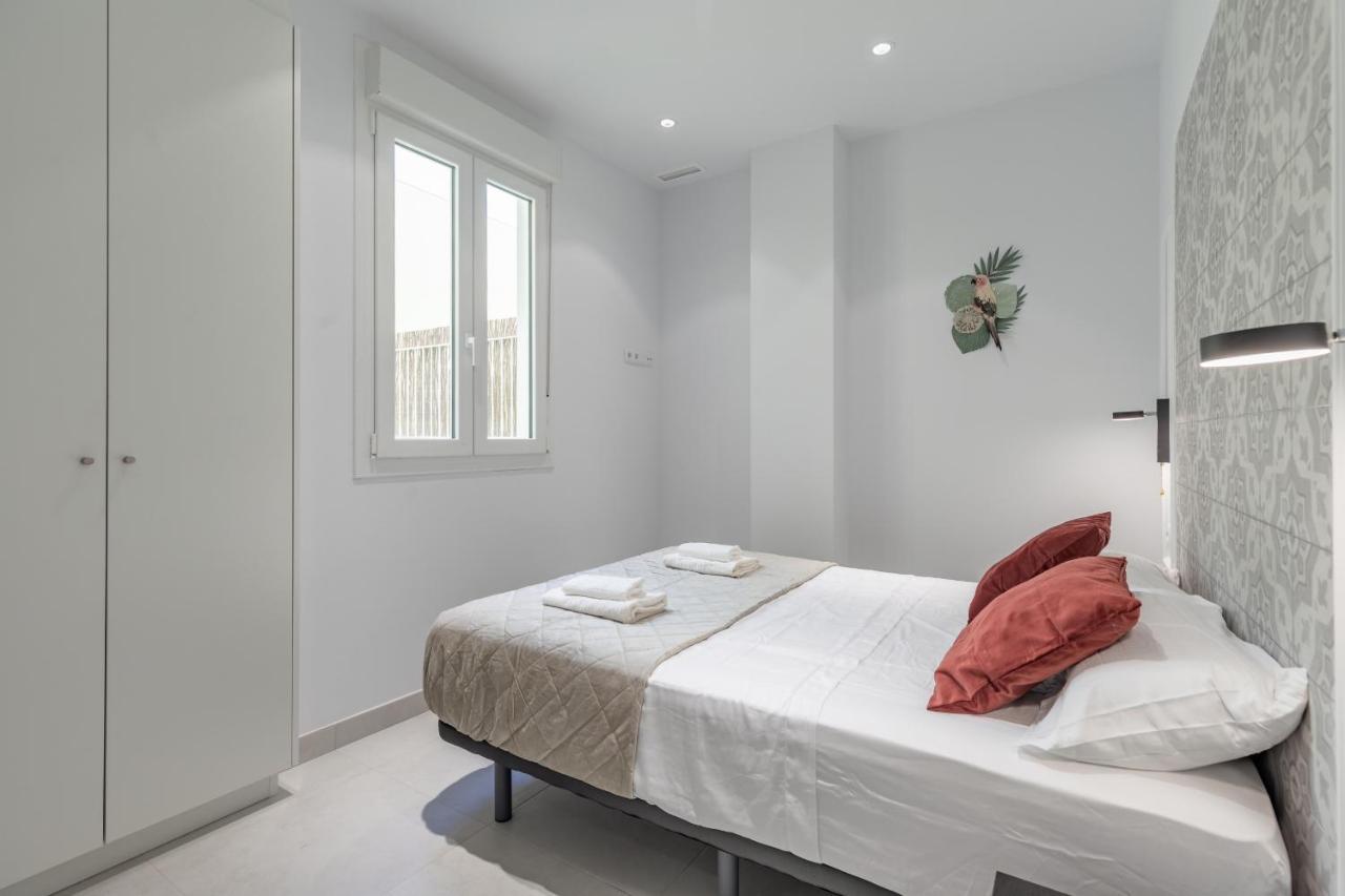 Chic & Comfortable Apartment, Private Terrace * Valencia