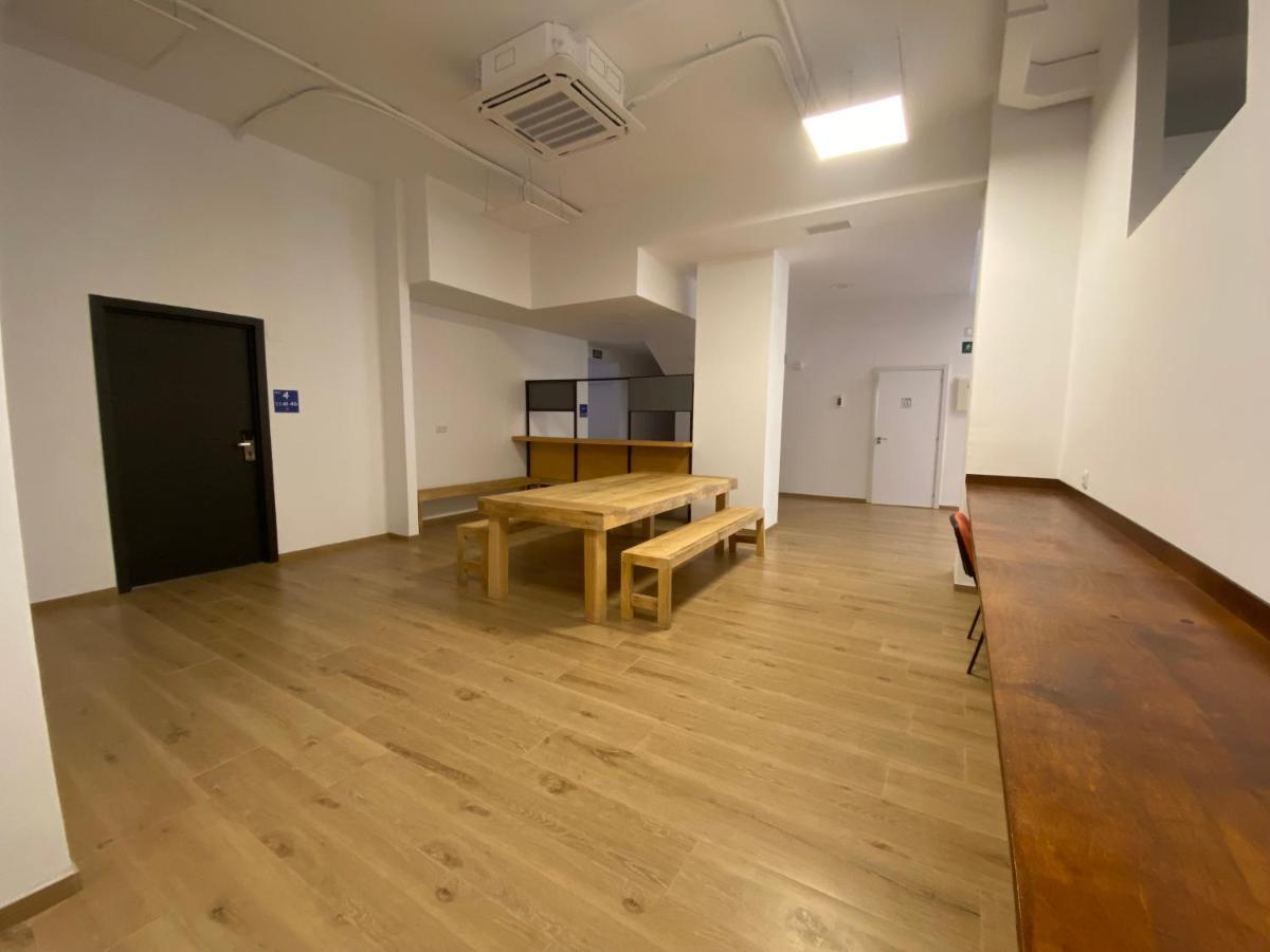 Hostel & Arts