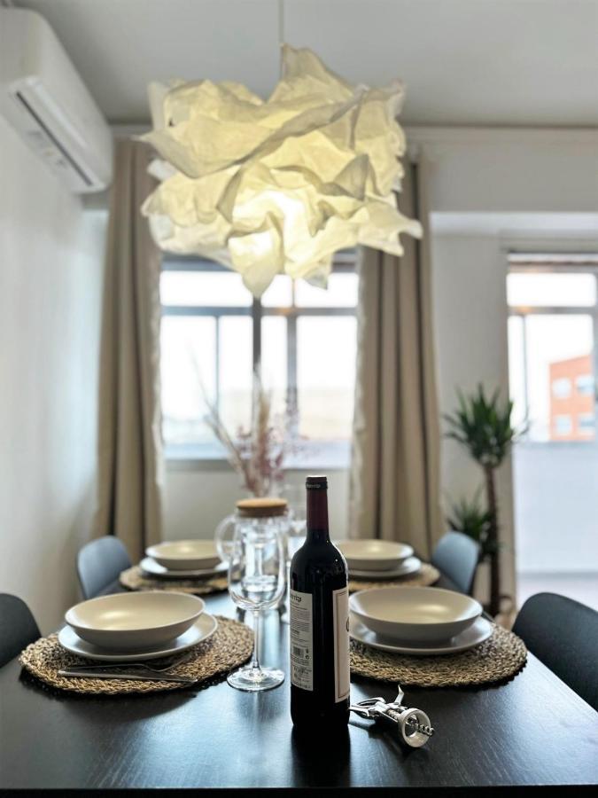 Your Sunny & Spacious Portview *
