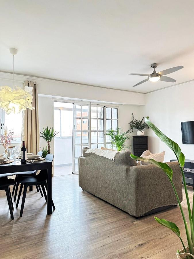 Your Sunny & Spacious Portview Valencia