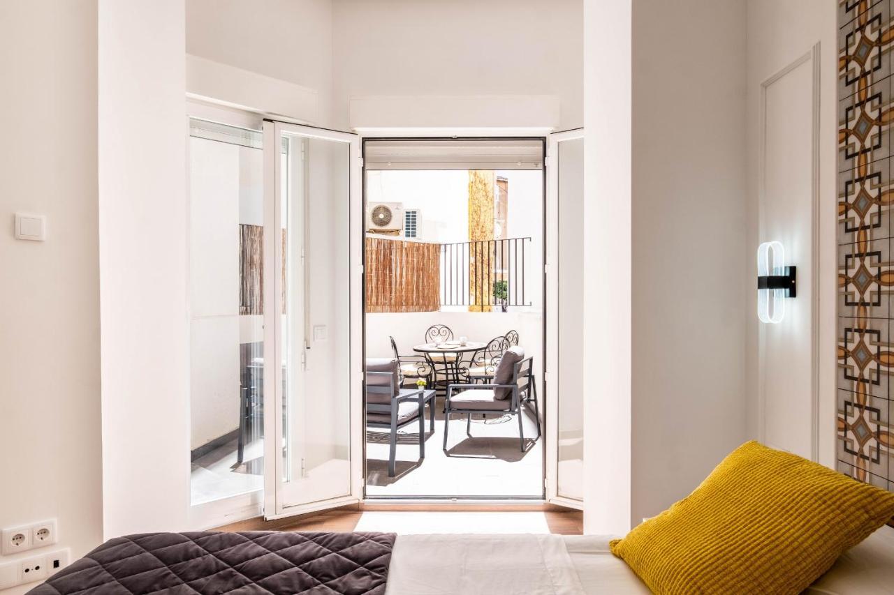 Quality With Homely Decor * Valencia
