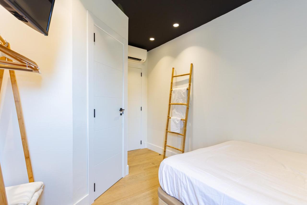 Private Homestay *