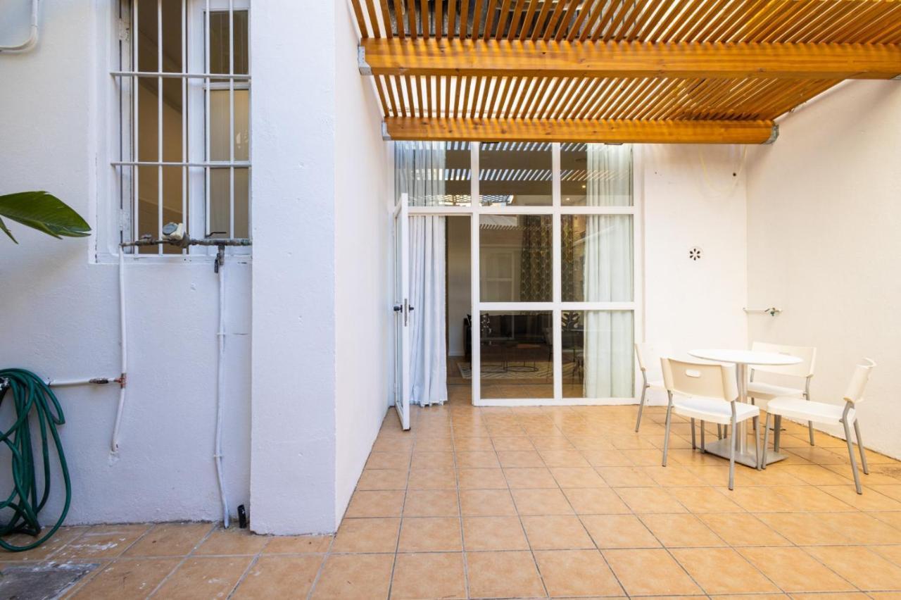 Florit Flats - The Vella