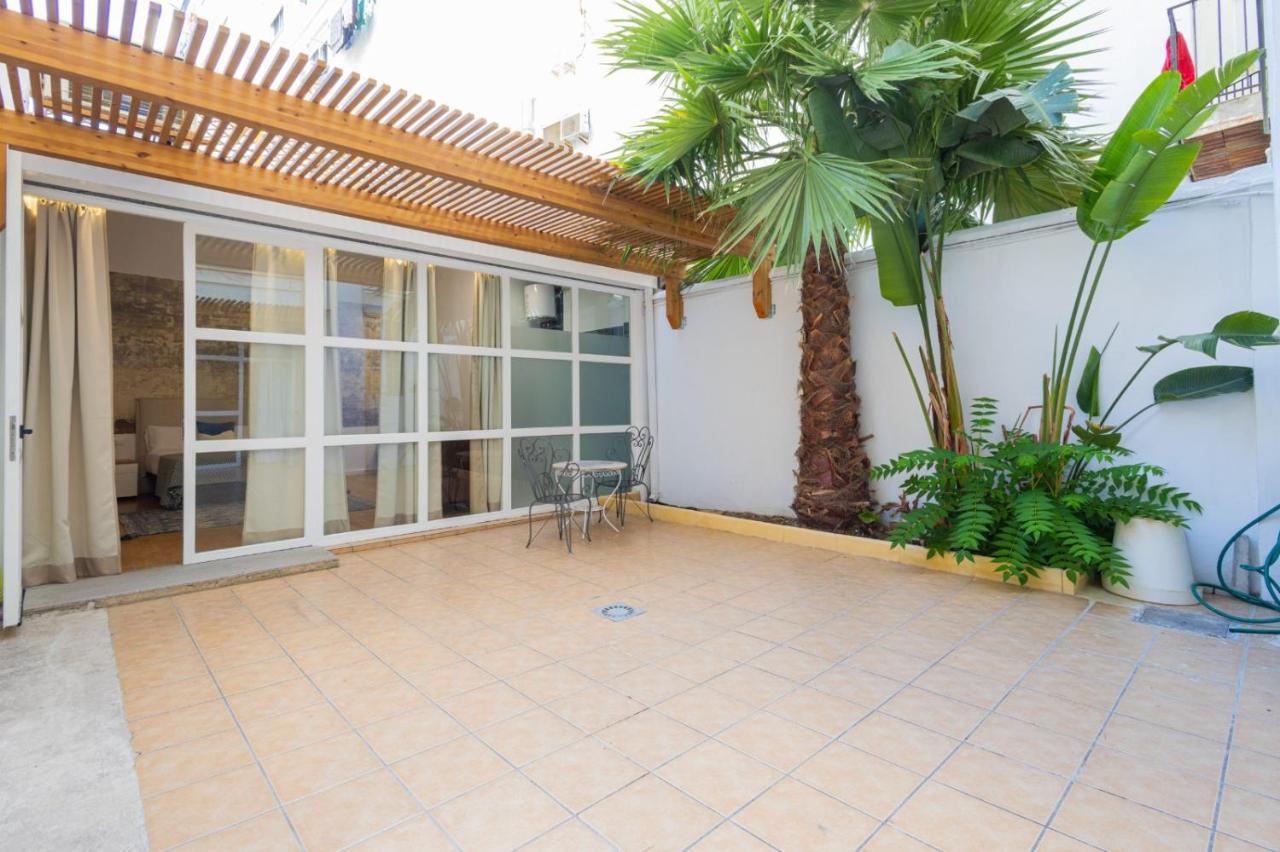 Florit Flats - The Vella