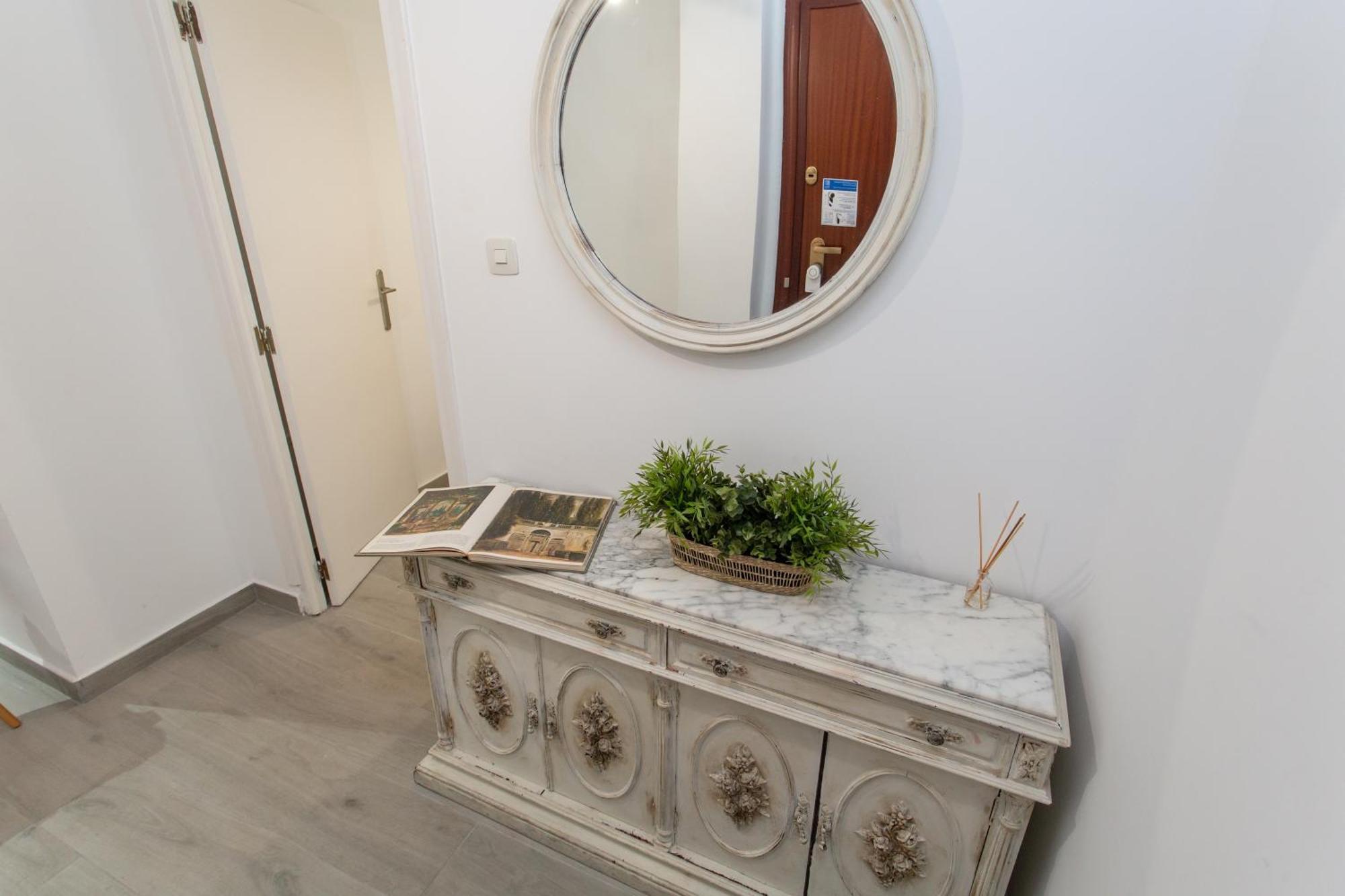 Tranquilo Apartamento Centrico En Plaza Cisneros * Valencia