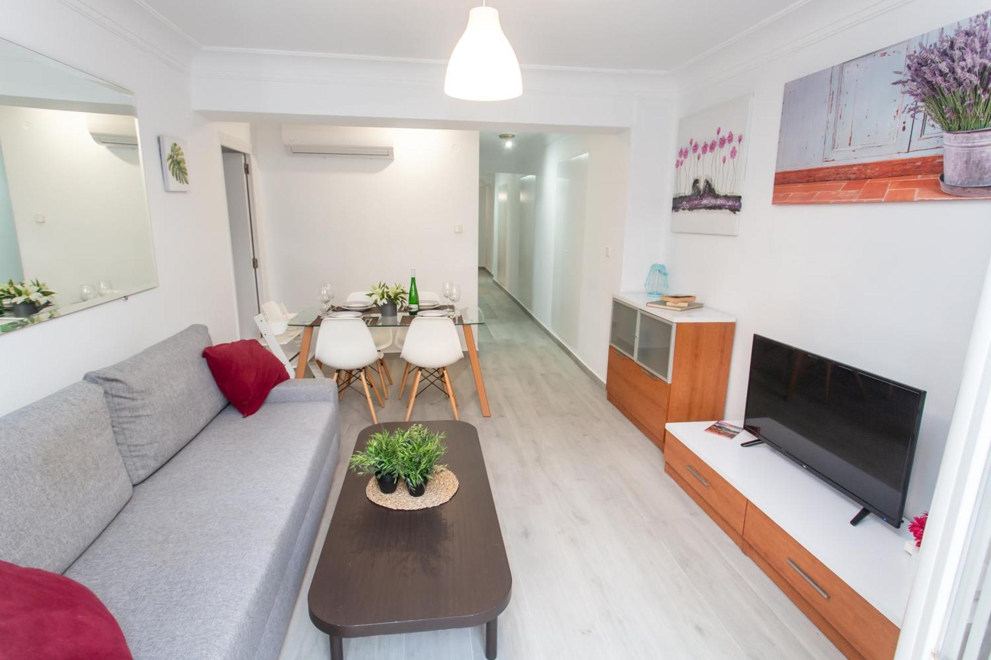 Tranquilo Apartamento Centrico En Plaza Cisneros Apartamento *