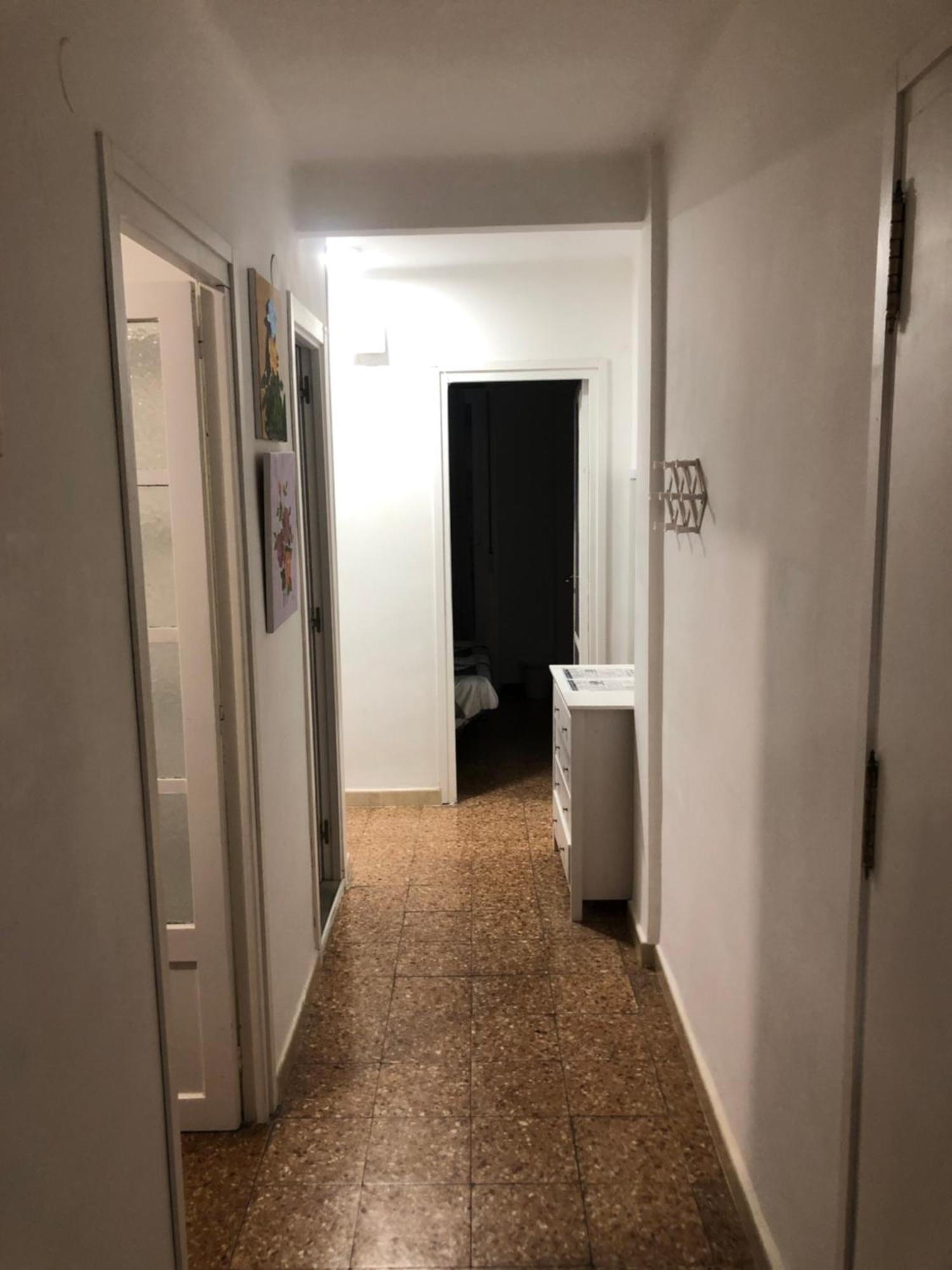 Habitación en casa particular Alojamiento Puerto De Dos Dormitorios, Cocina Y Bano Valencia