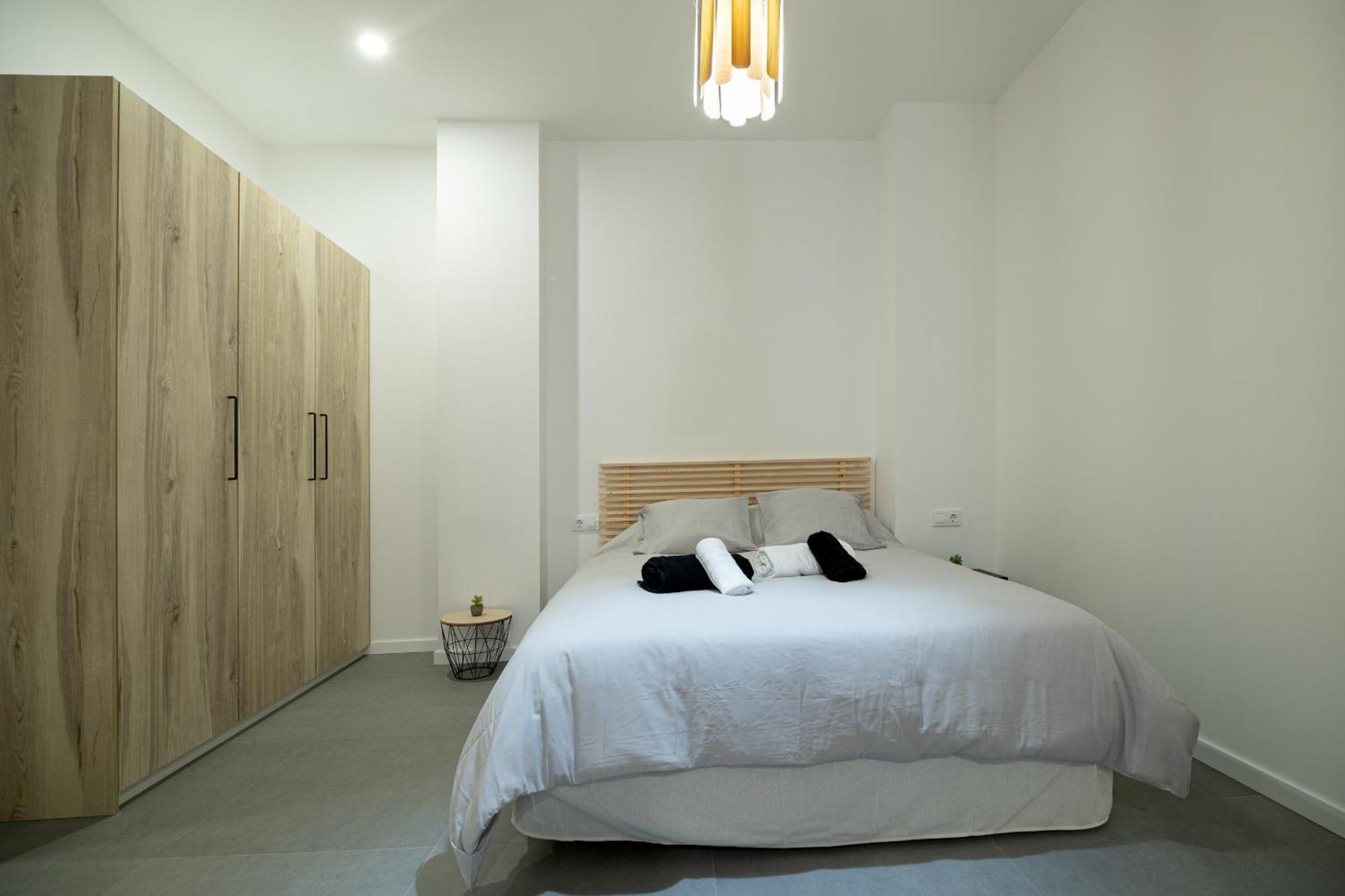 Apartment Esc - Loft Comodos Y Espaciosos Estudios Cercanos A Estacion Joaquin Sorolla Valencia