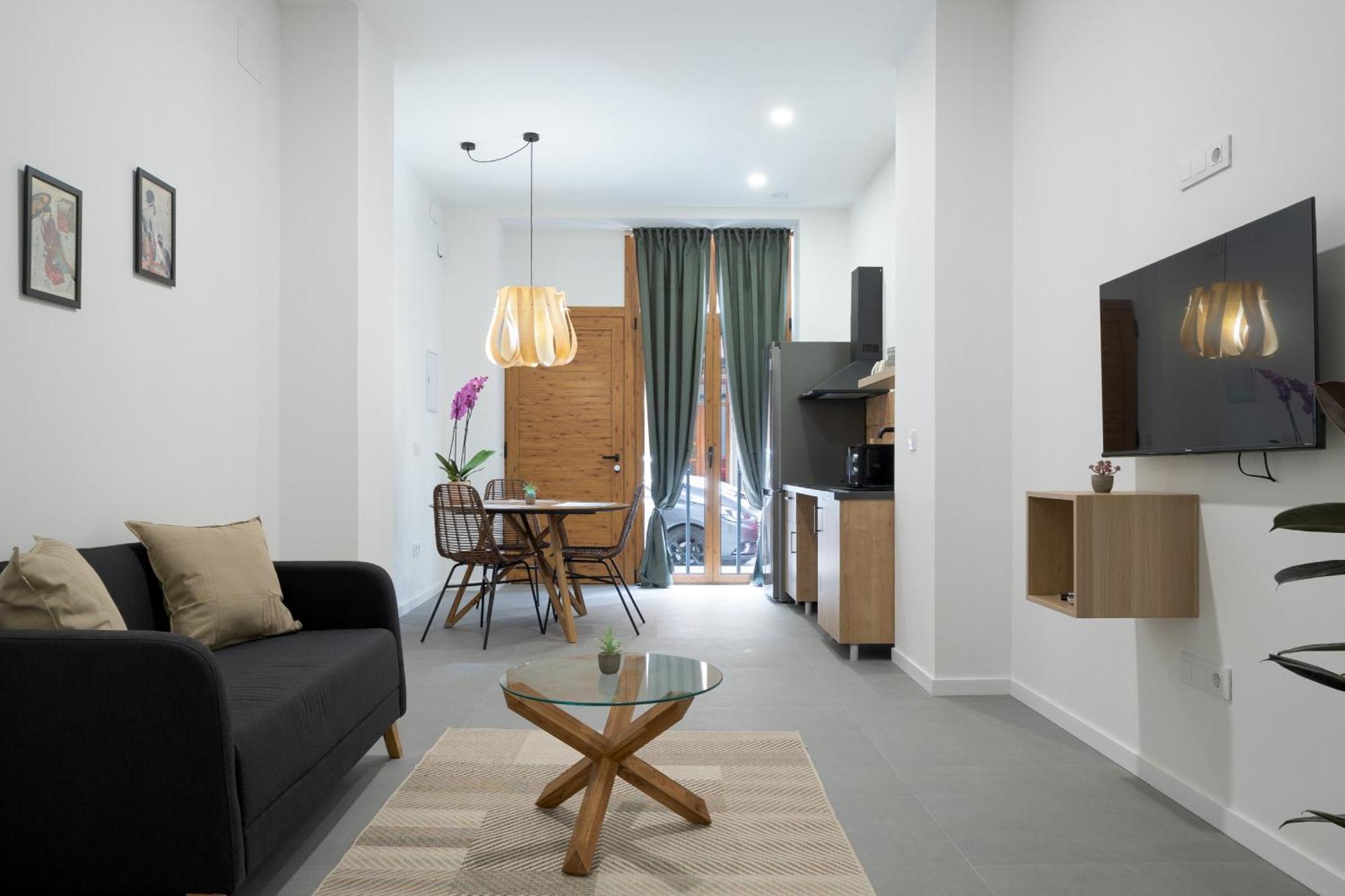 Apartment Esc - Loft Comodos Y Espaciosos Estudios Cercanos A Estacion Joaquin Sorolla Valencia