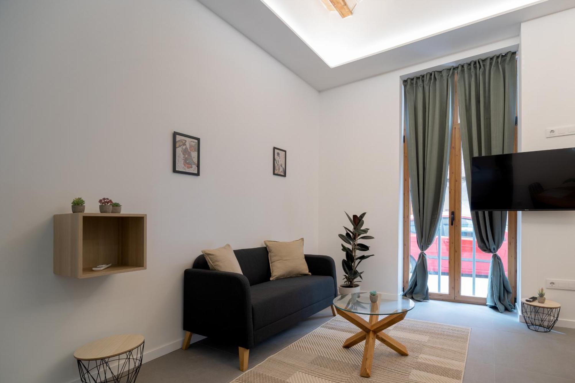 Apartment Esc - Loft Comodos Y Espaciosos Estudios Cercanos A Estacion Joaquin Sorolla *