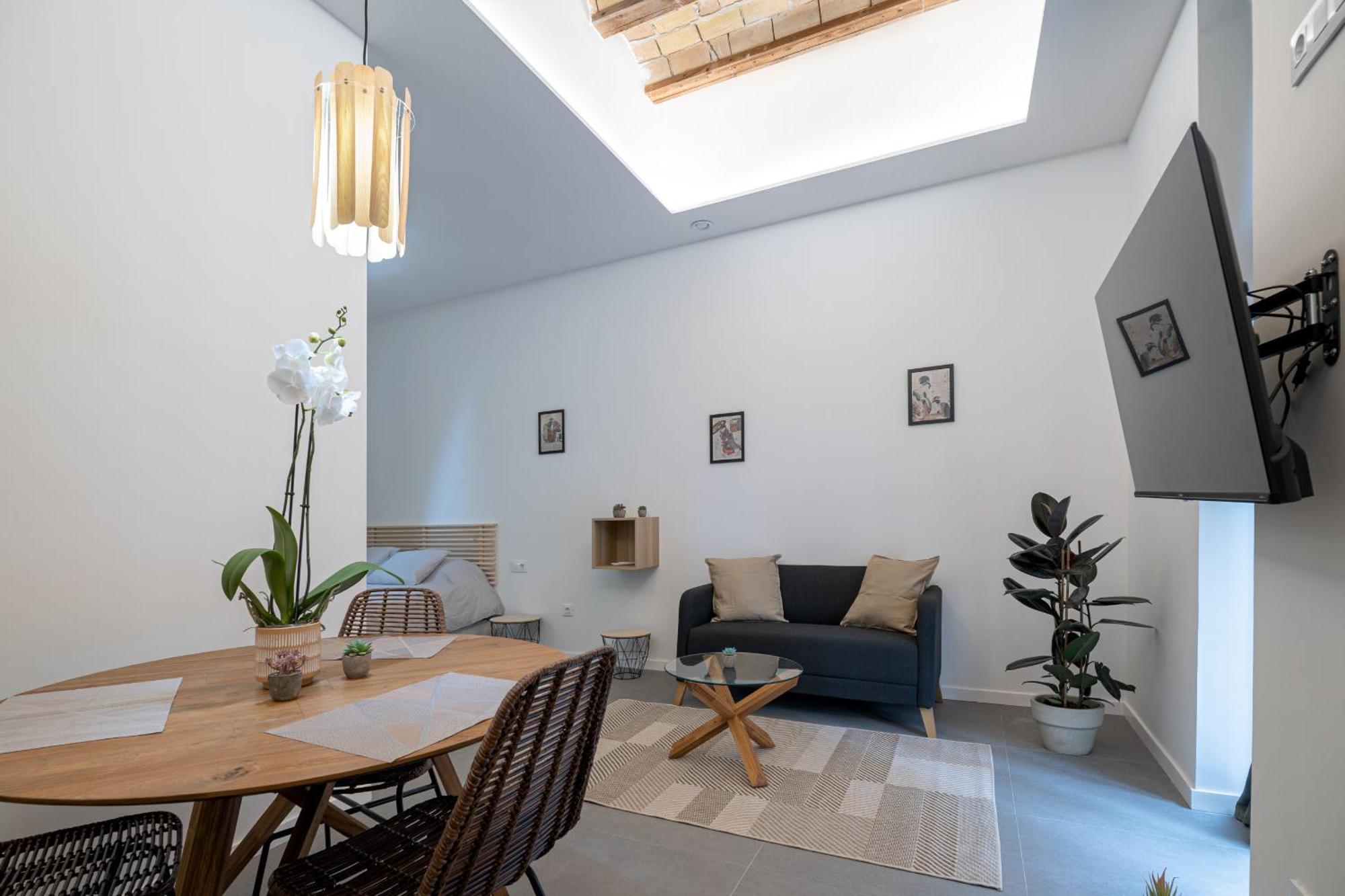 Apartment Esc - Loft Comodos Y Espaciosos Estudios Cercanos A Estacion Joaquin Sorolla Valencia